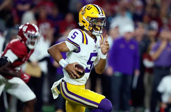 LSU quarterback Jayden Daniels